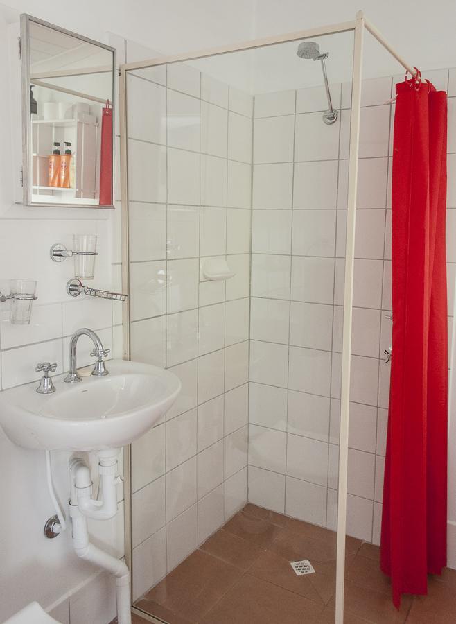 Trevalia Accommodation Penwortham Экстерьер фото