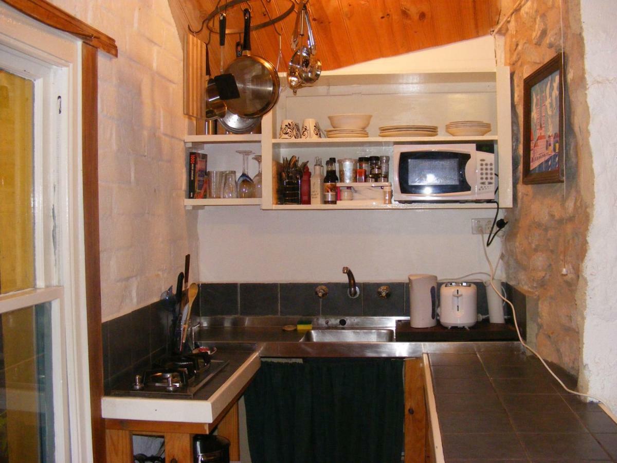 Trevalia Accommodation Penwortham Экстерьер фото